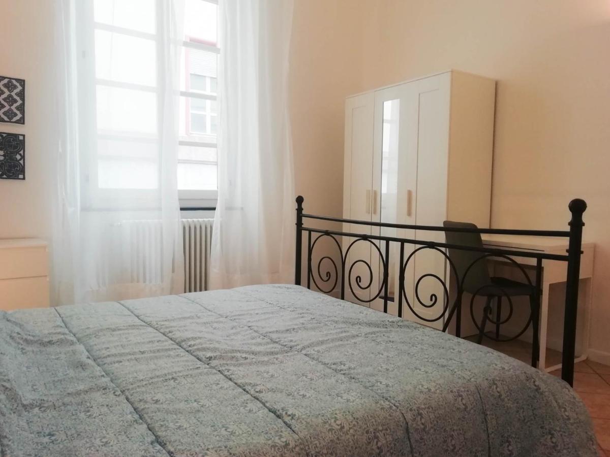 Mistrangelohome 5 - Appartamento In Pieno Centro Savona Eksteriør bilde