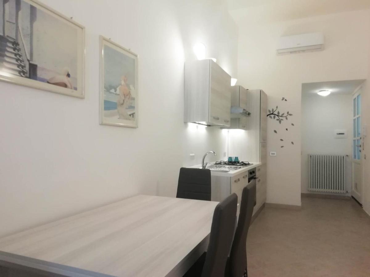 Mistrangelohome 5 - Appartamento In Pieno Centro Savona Eksteriør bilde